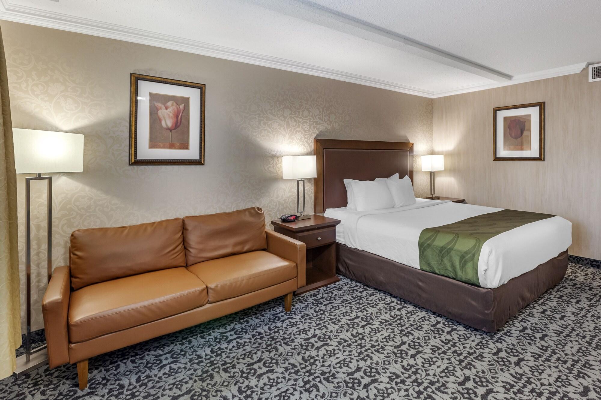 Quality Inn & Conference Centre Midland Esterno foto